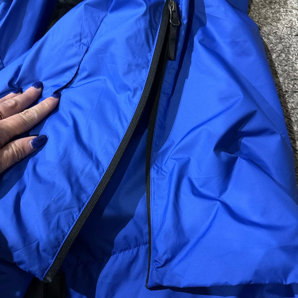 North Face Pullover - image 4